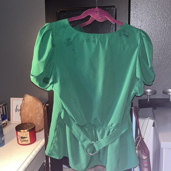 Milk and honey green blouse - Picture 2 of 3